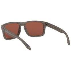 Lunettes De Soleil Oakley Holbrook Woodgrain Prizm Deep Water Polarized -Lunettes De Soleil c3c7826480f8f4883ad836d5202cd8496a072b36 E20OAKLLUN009 13